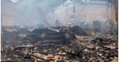 Destruição causada por incêndio em supermercado no Oeste de SC