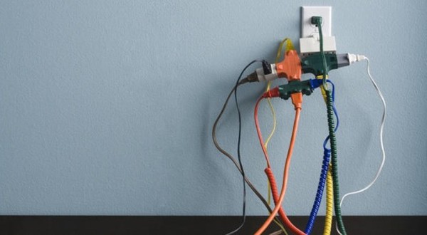 Acidentes elétricos crescem 5% no país; veja como evitar