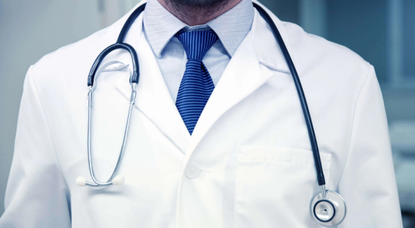 Tratamento do refluxo inclui dieta e mudança de hábitos