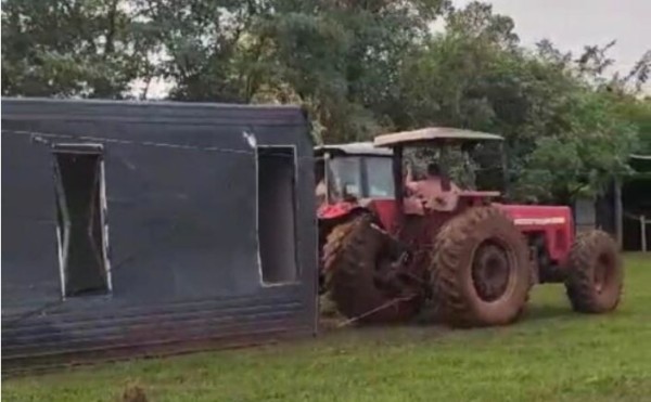 Casa do Oeste de SC é arrastada por 350 km após enchente no Rio Uruguai