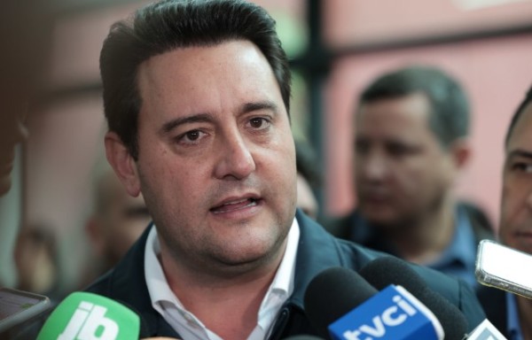 80% aprovam e 13% desaprovam governo de Ratinho Junior