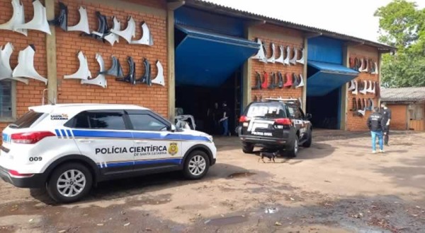 Empresário de SMOeste é preso e Polícia Civil fecha empresa de 'desmanche' de veículos
