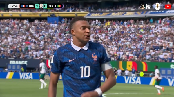 França, de Mbappé, entra em campo para espantar a zebra e confirmar status de favorita