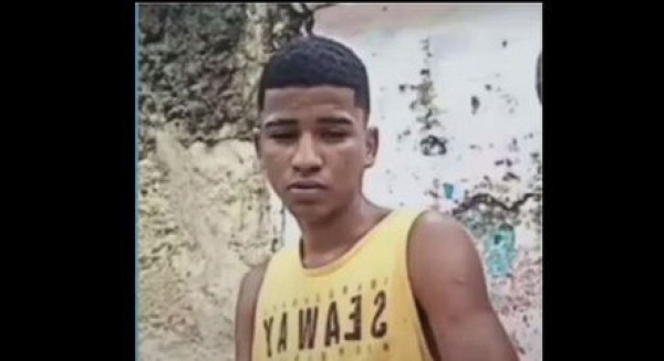 Adolescente é morto a facadas depois de negar entregar senhas de redes sociais para namorada