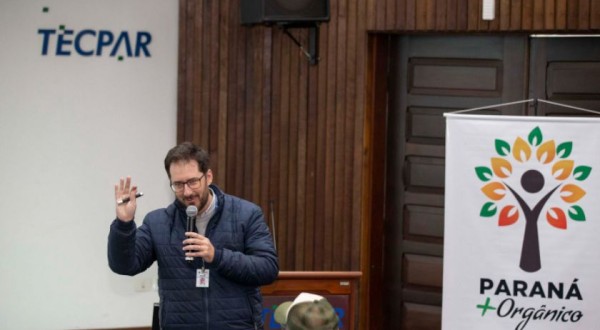 Alimentação 100% orgânica nas escolas avança no Paraná; técnicos discutem novos desafios