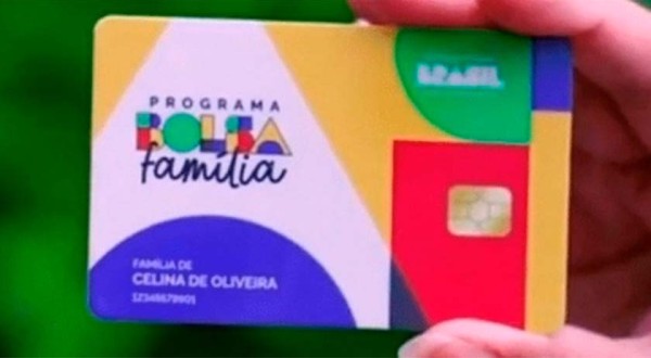 Governo confirma que não vai pagar 13º para beneficiários do Bolsa Família