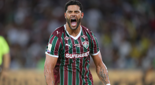 Fluminense vira sobre o Remo no Maracanã e permanece no G-4 do Brasileirão