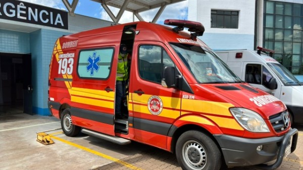 Mulher é resgatada após acidente de trabalho