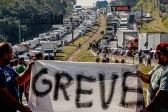 Paralisação de caminhoneiros em SC: o que querem e os planos para esta segunda-feira