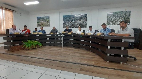 Realizada a primeira sessão ordinária da Câmara de Vereadores de Barracão em 2023