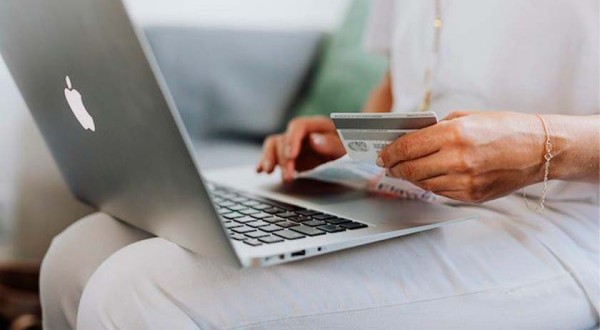 Gasto médio nas compras de Natal reduz em SC e fica abaixo da Black Friday pela primeira vez