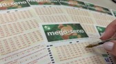 Bolão do Paraná acerta cinco números e fatura R$ 258 mil na Mega-Sena