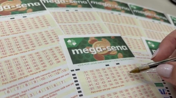 Bolão do Paraná acerta cinco números e fatura R$ 258 mil na Mega-Sena