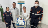 Gêmeos prematuros nascem em ambulância do SAMU durante transferência