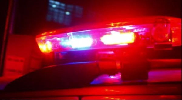 Mulher é detida após esfaquear duas pessoas, em Dois Vizinhos