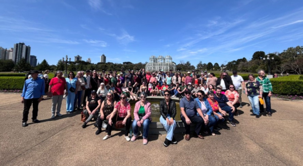 Grupos de Idosos Reviver e Renovação vivem fim de semana memorável