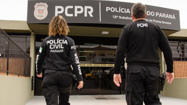 Menina de 10 anos denuncia padrasto por estupro após aula sobre educação sexual