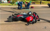 Colisão entre picape e moto na Waldemar Rangrab deixa dois feridos