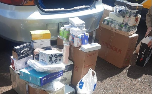 Polícia Rodoviária Estadual apreende carga de eletrônicos e bebidas