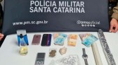 Quatro menores são apreendidos com drogas