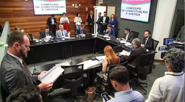 Cadastro de pedófilos e agressores sexuais em SC avança na Alesc