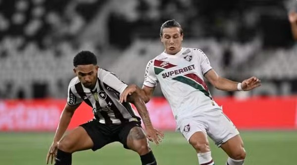 Botafogo se impõe, vence o Fluminense e engata oitava vitória seguida sobre o rival