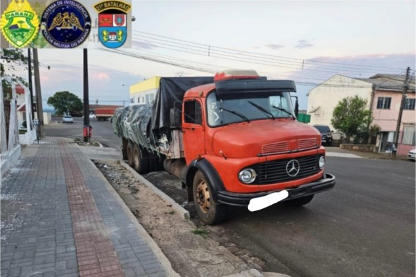 Caminhão carregado com farinha é apreendido entre Bom Jesus do Sul e Barracão