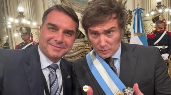 Milei declara apoio à família Bolsonaro nas eleições de 2026: “Amigos”