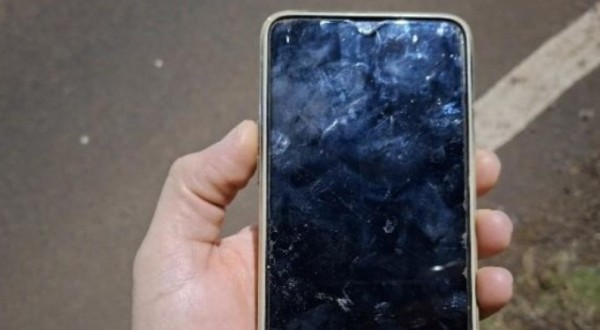 Mulher é presa após furtar celular em estabelecimento