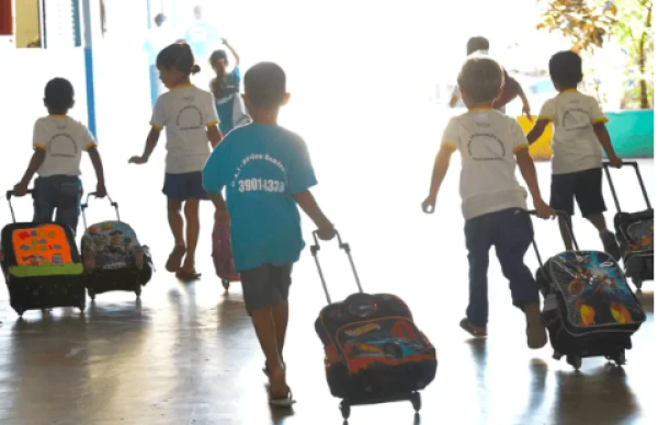 Uma em cada 10 crianças de 4 e 5 anos está fora da escola em 876 cidades do Brasil
