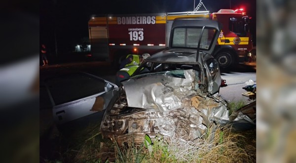Duas pessoas morrem e um fica ferida em acidente na SC 160