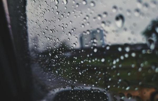 Calor e umidade favorecem pancadas de chuva em SC, aponta previsão da Defesa Civil
