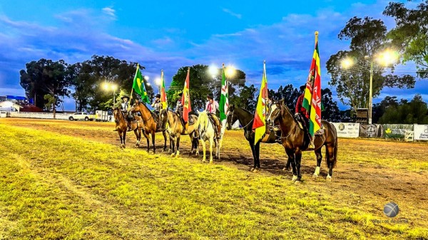 Oração da Ave Maria emociona participantes no 25º São Miguel Tchê