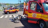 Homem é encaminhado ao hospital após colisão entre motos