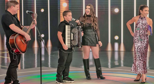 Grupo Melodia encanta o Brasil no Show de Calouros do SBT