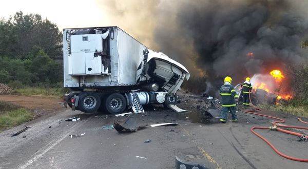 'Motorista teria desviado de buraco', diz testemunha de tragédia na BR-282 em Ponte Serrada
