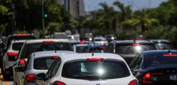 SC teve aos menos 16 furtos de veículos por dia em 2024