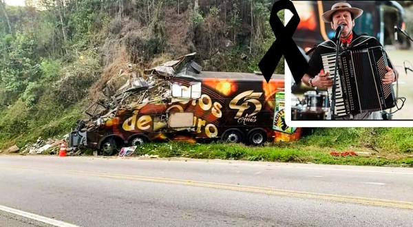 Grave acidente com ônibus do Grupo Garotos de Ouro tira a vida de Airton Machado