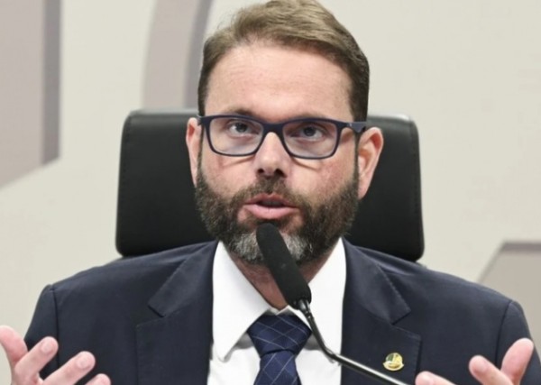 TSE rejeita por unanimidade pedido de cassação do senador Jorge Seif