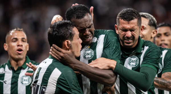 Coritiba vence o Corinthians fora de casa e quebra tabu de 23 anos