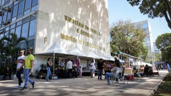 Governo libera mais R$ 4,6 bi para pagar saque-aniversário do FGTS