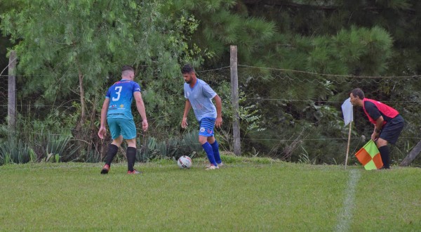 Rodada do Cerqueirense de Futebol movimenta comunidades neste fim de semana