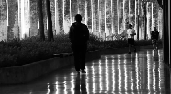 Estudante e youtuber é expulso da UnB após debochar de professores