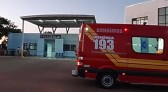 Homem é socorrido pelos Bombeiros após cair do telhado