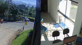 Diretora e vigia de creche são indiciados após bebê sair sozinho da unidade