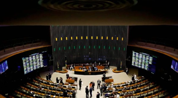 PEC do estouro deve ser votada na Câmara dos Deputados nesta terça