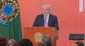 Lula assina decreto que garante 30% dos cargos na administração pública a negros
