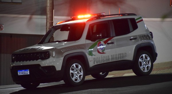 Homem é preso por violência doméstica após ameaças e tentativa de agressão