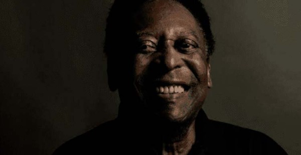 Pelé Eterno! Corpo de Edson Arantes do Nascimento é sepultado em Santos