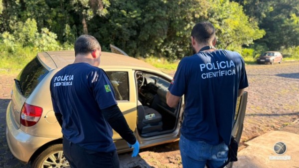 Veículo furtado é recuperado pela Polícia Militar no centro da cidade
